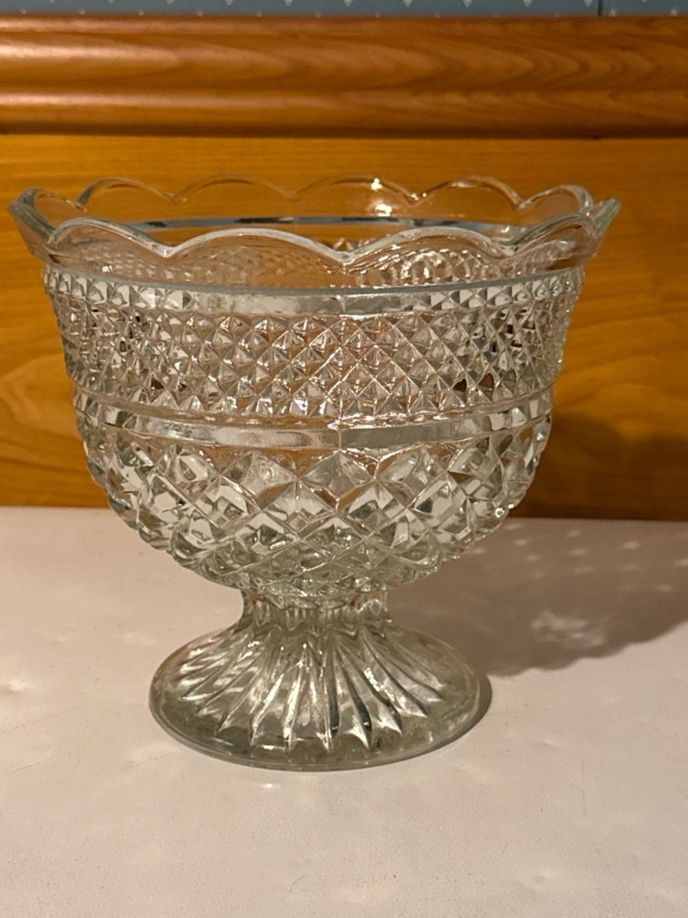 Anchor Hocking Clear Glass Diamond-Cut Centerpiece Bowl